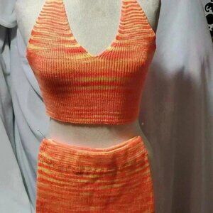 Lovely bright 2 piece
